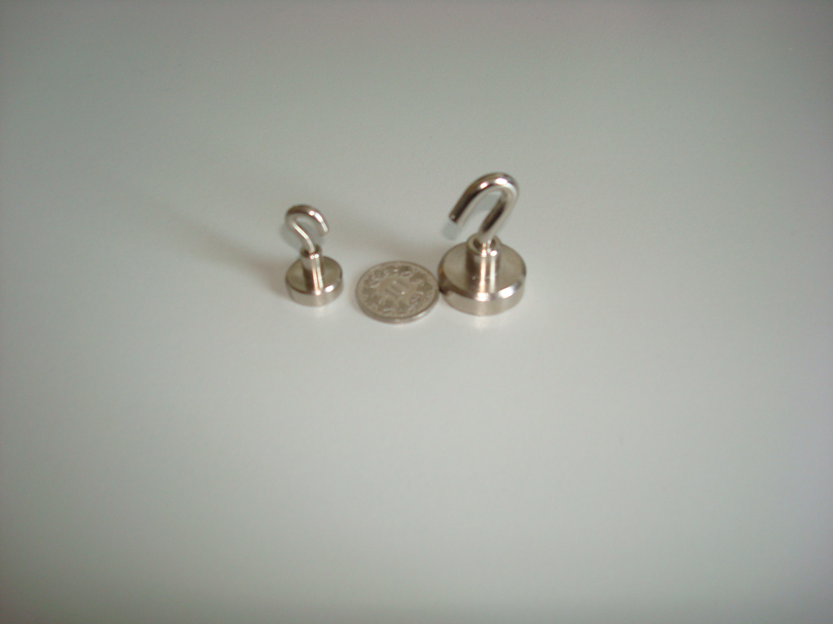 Flachmagnet mit Haken